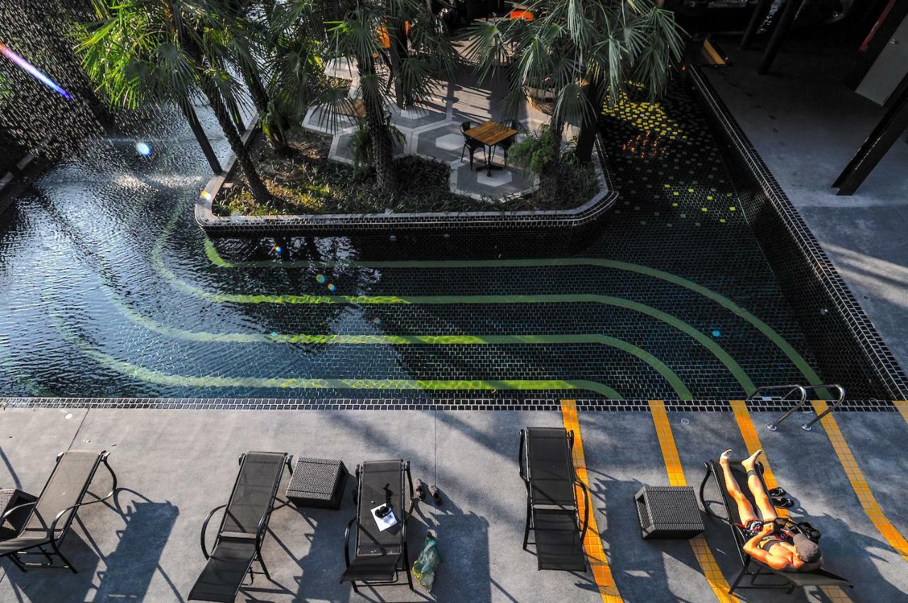 Hivetel Hotel Chalong Exterior photo