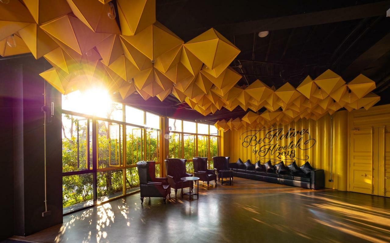 Hivetel Hotel Chalong Exterior photo